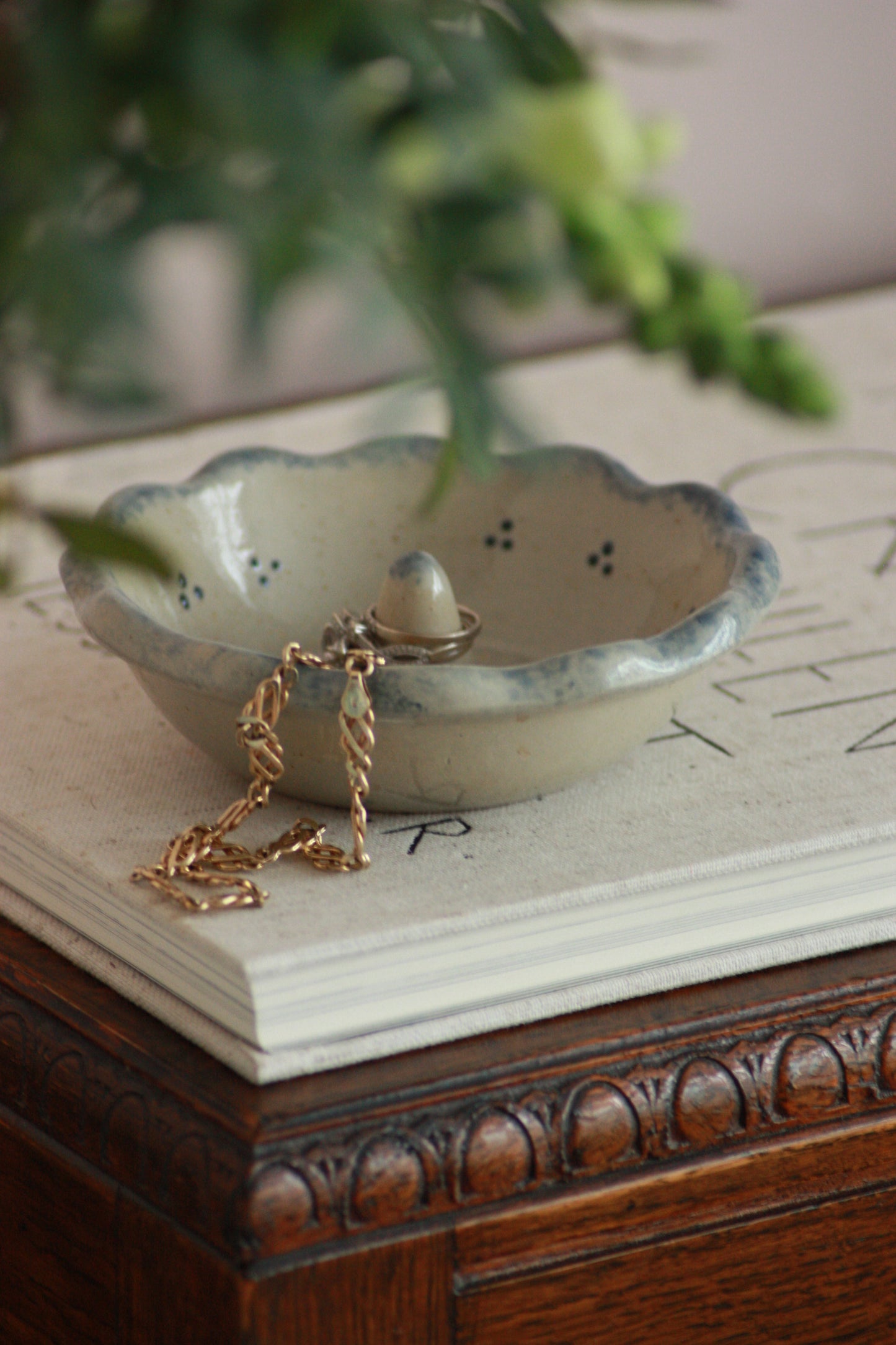 Vintage studio pottery scallop rim jewellery dish