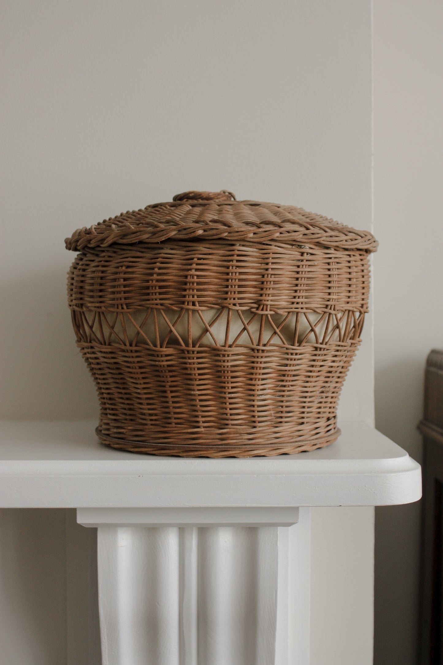 Vintage lined basket with lid