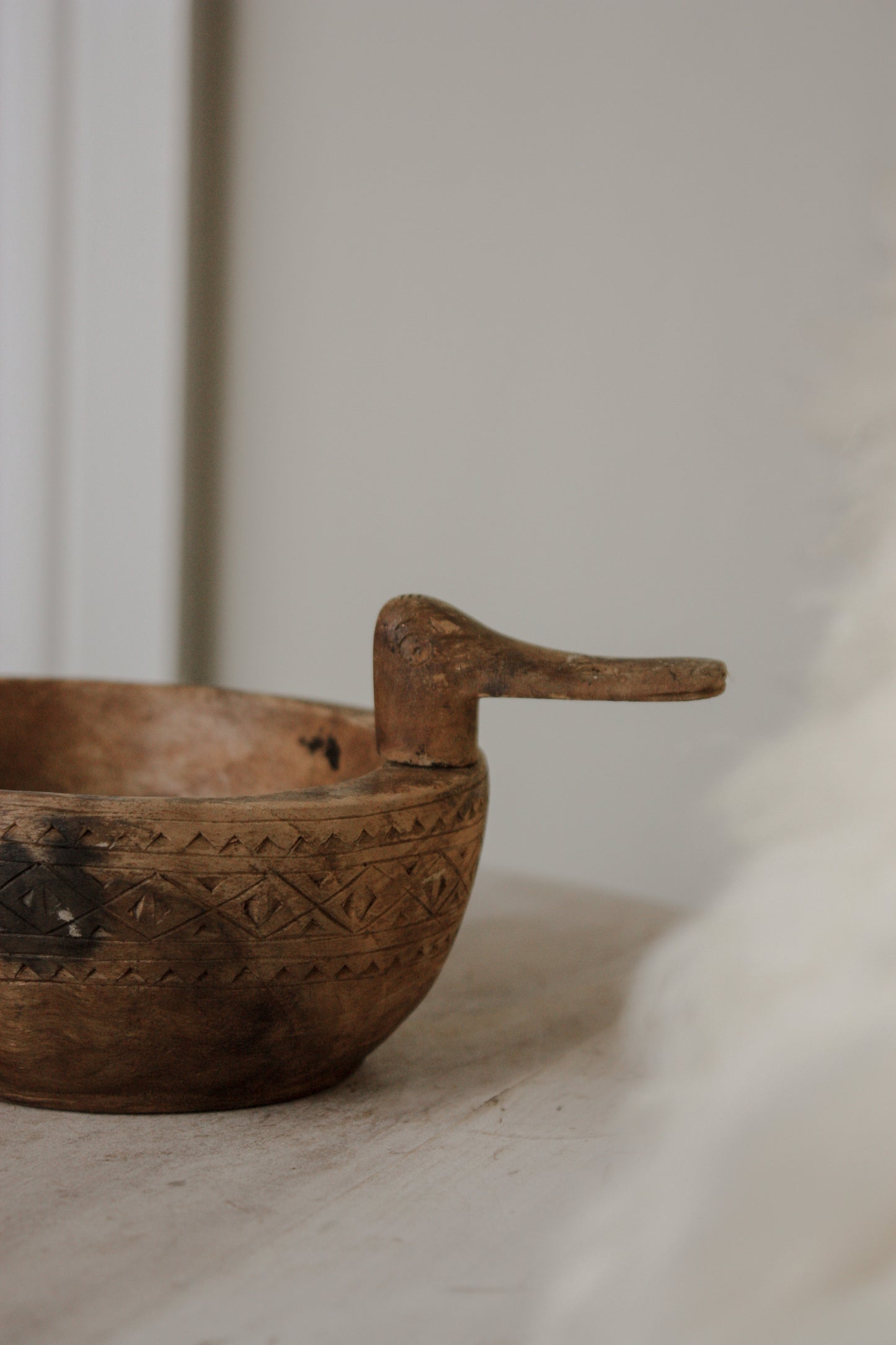 Vintage carved wooden duck bowl