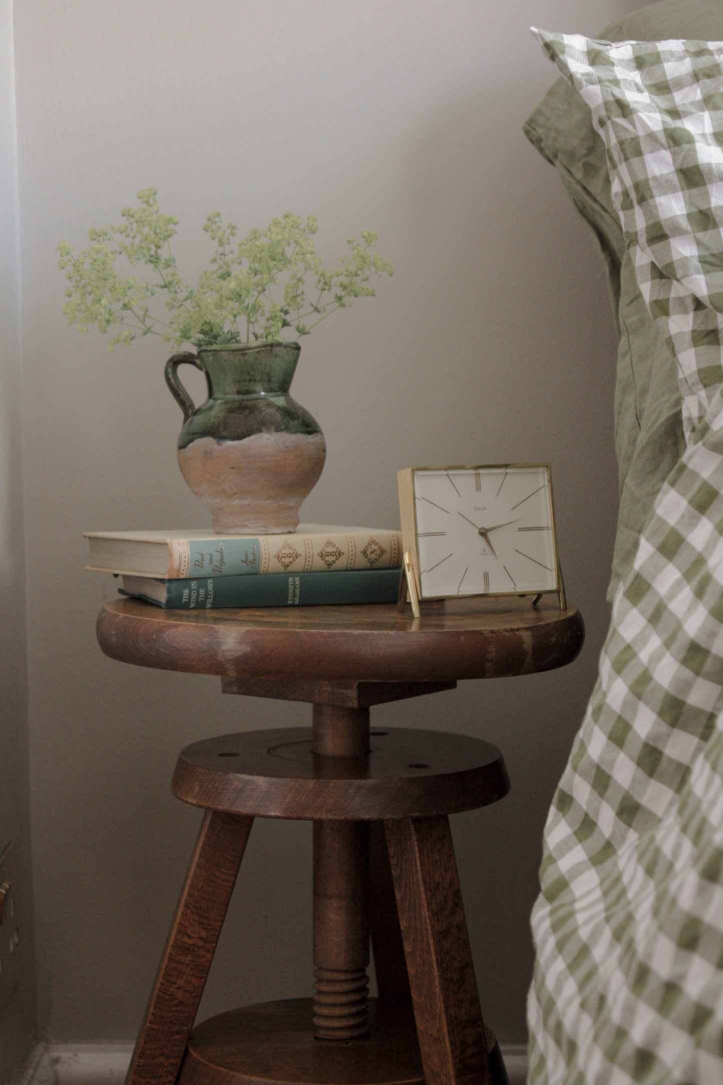 Vintage wooden stool with adjustable seat