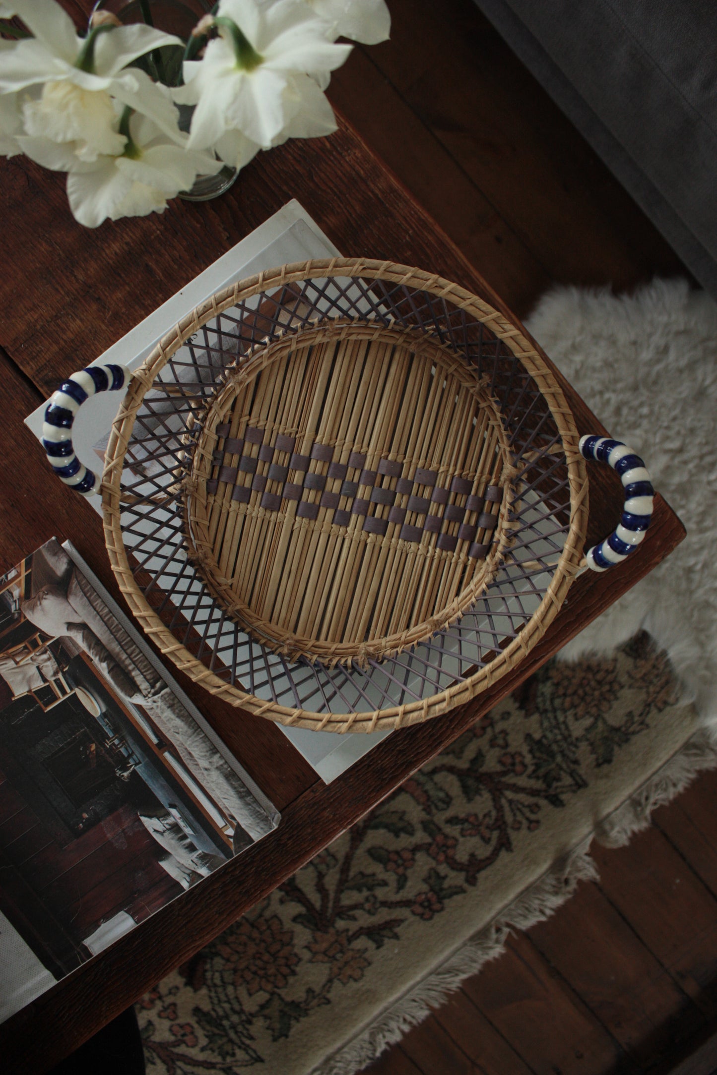 Vintage basket with ceramic handles