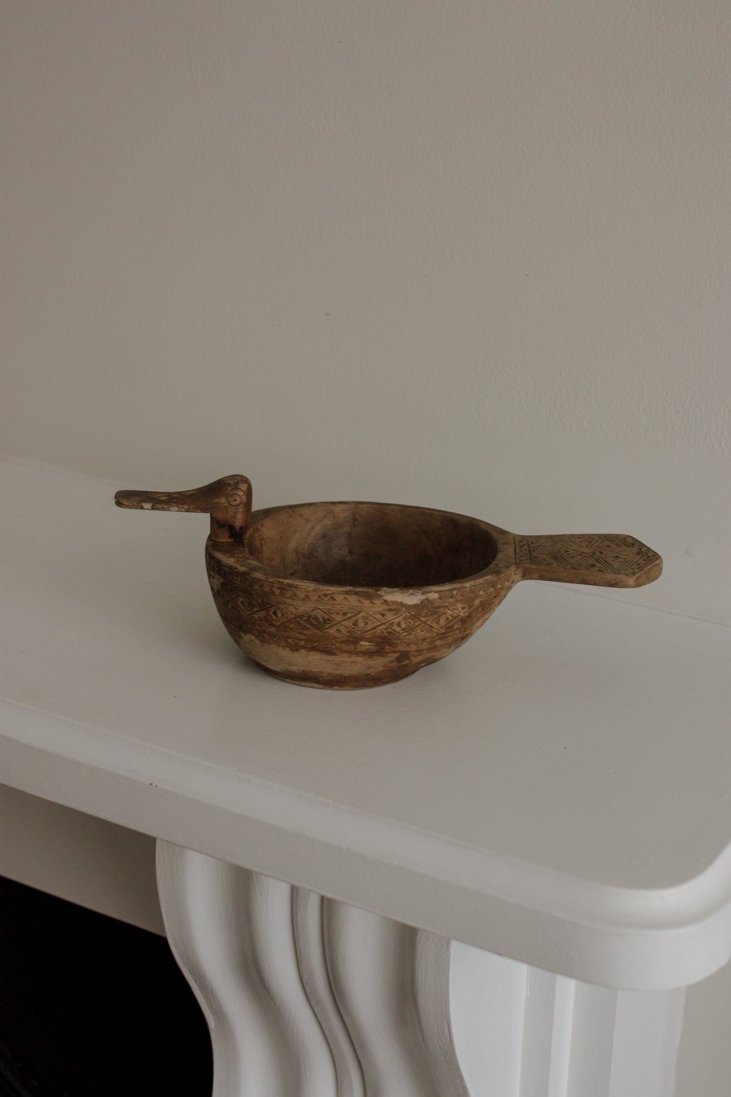 Vintage carved wooden duck bowl