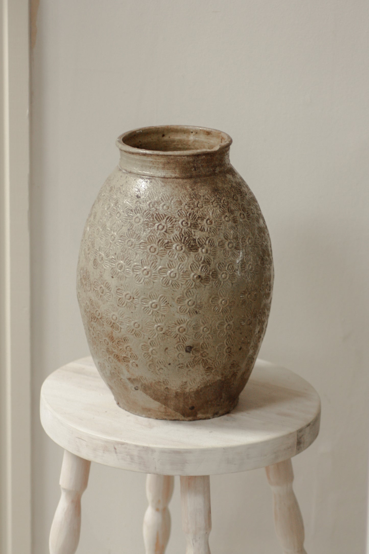 Large antique Asian confit pot with hand stamped floral detail