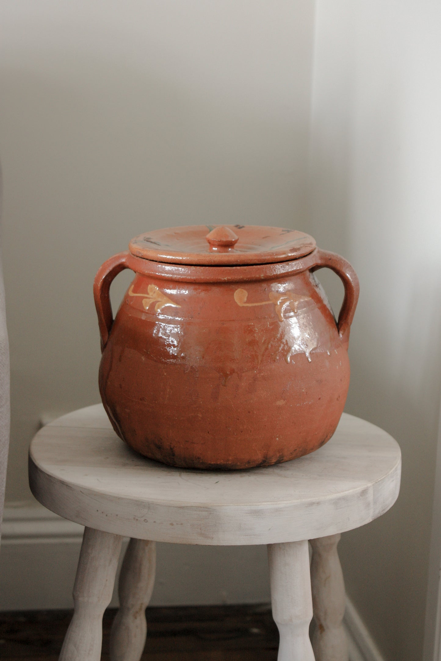 Antique French slipware pot