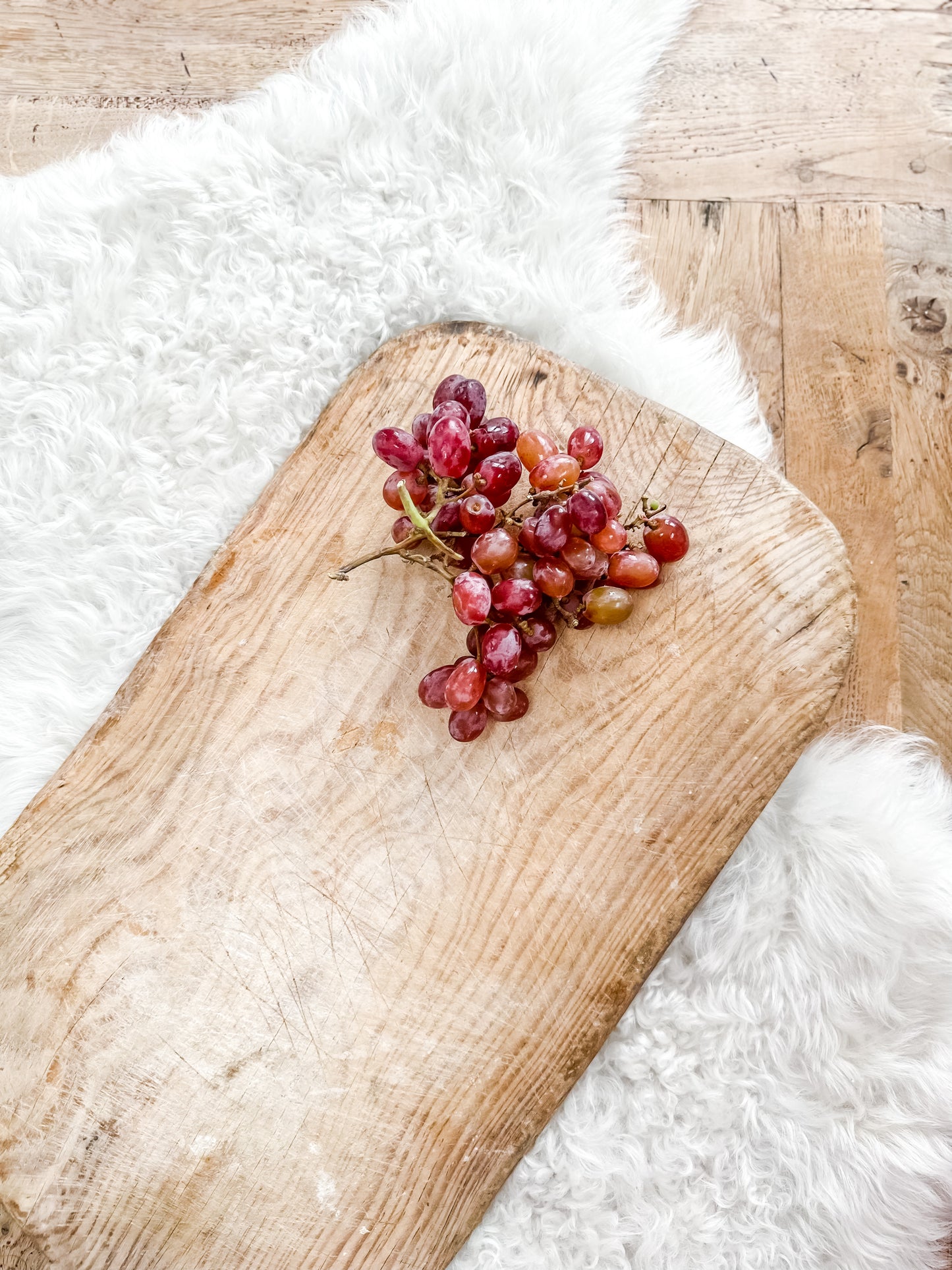 Rustic Turkish breadboard / chopping board