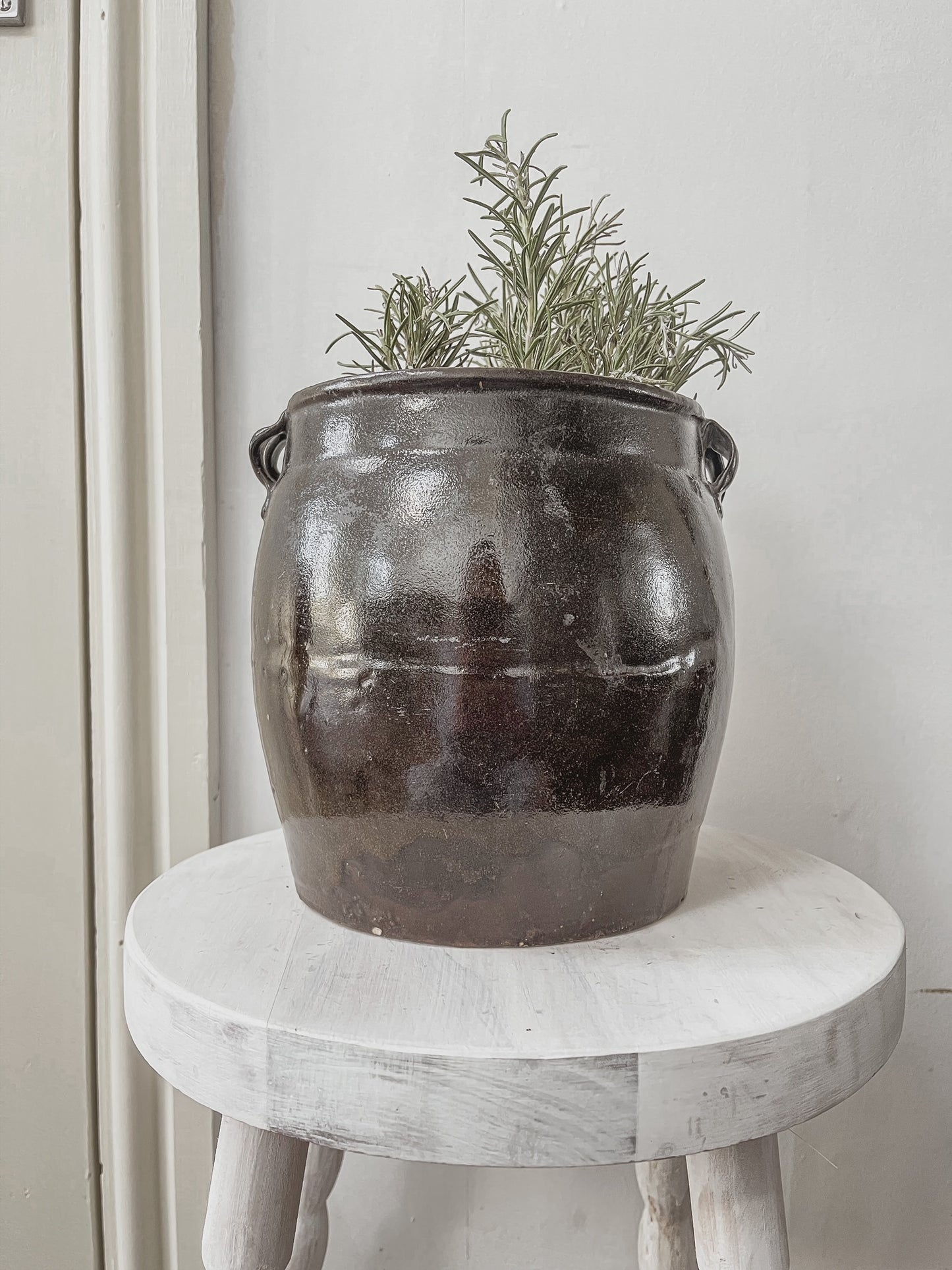 Antique confit pot - matte black glaze