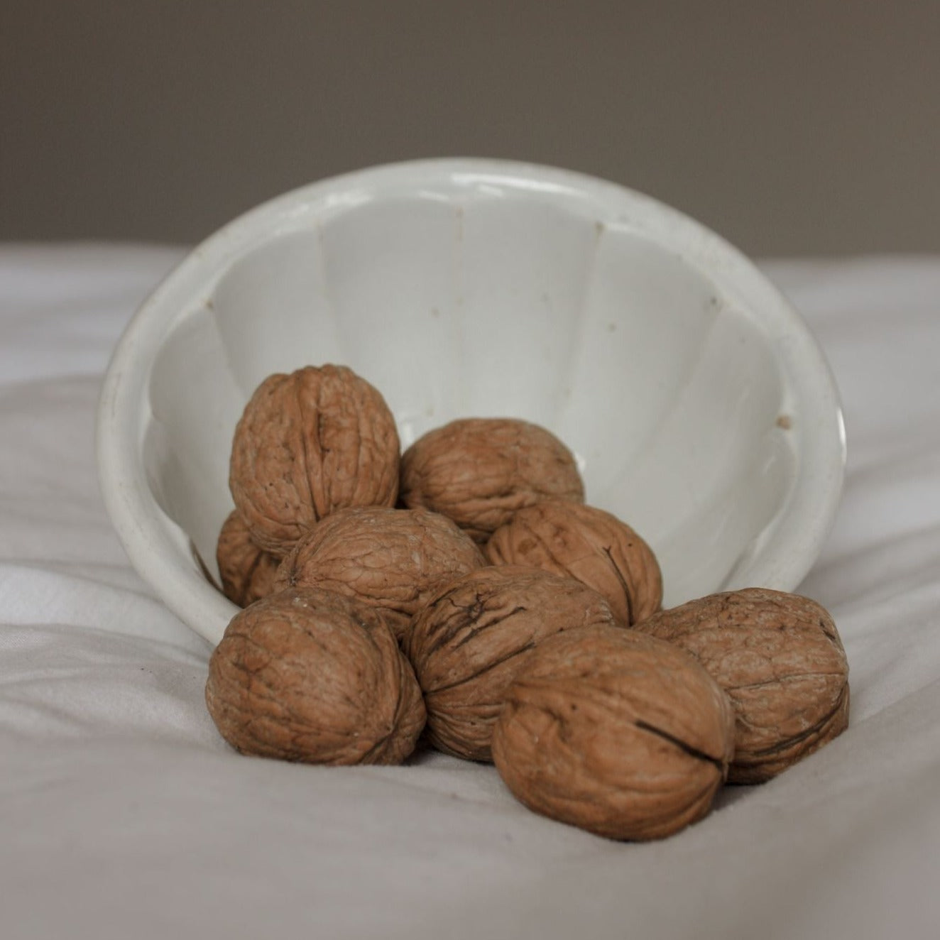 Antique scalloped jelly mould bowl