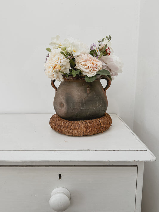 Vintage European olive pot and woven ring